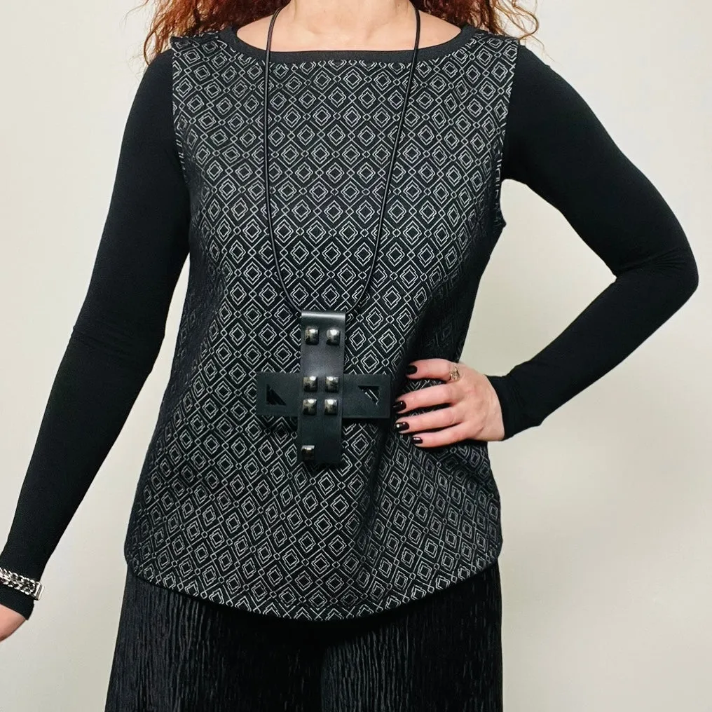 Adore Top - Black diamond