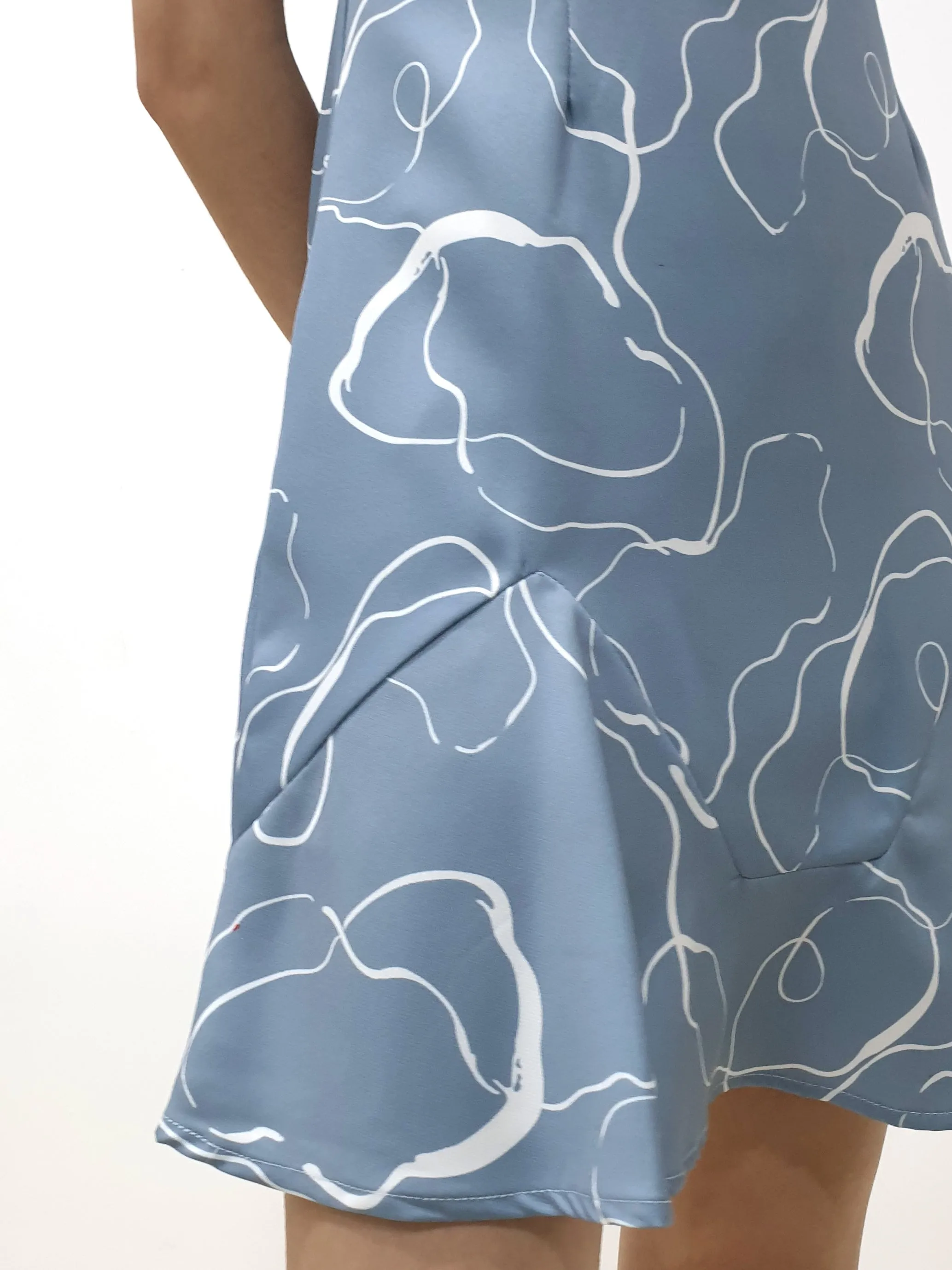 Illustration Square Neck Dress - Blue (Non-returnable)