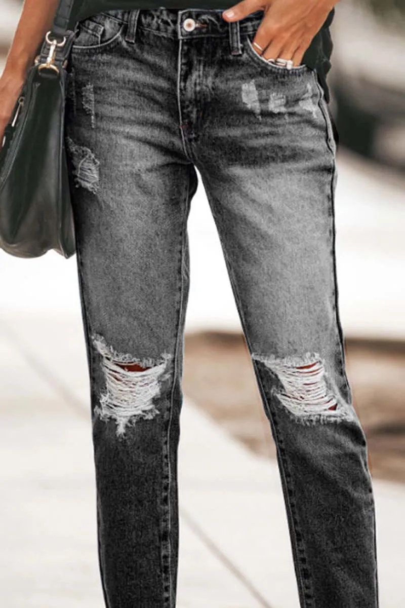 PC906 Distressed Straight-Leg Jeans