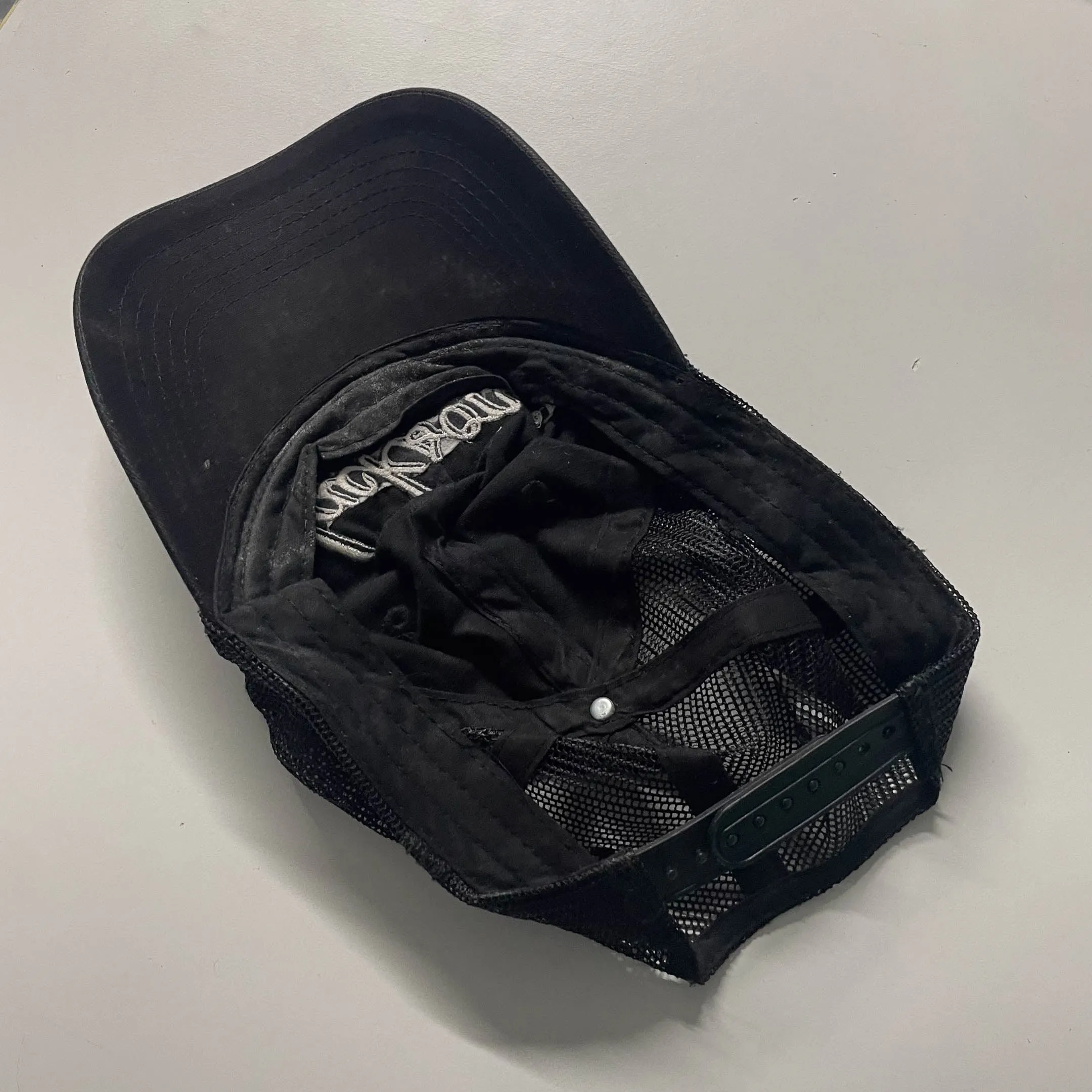 Vintage black jackson guitars logo trucker cap